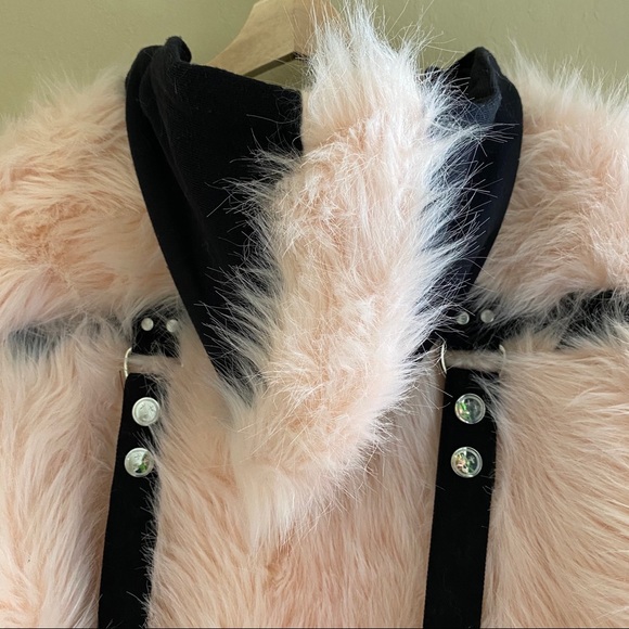 Faux Fur Jacket - Picture 7 of 9